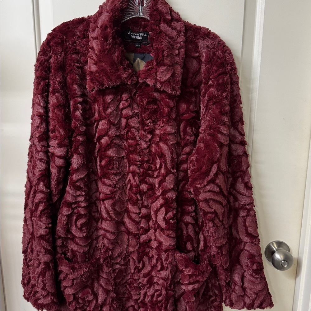 Johnny Was faux fur coat - Picture 3 of 7